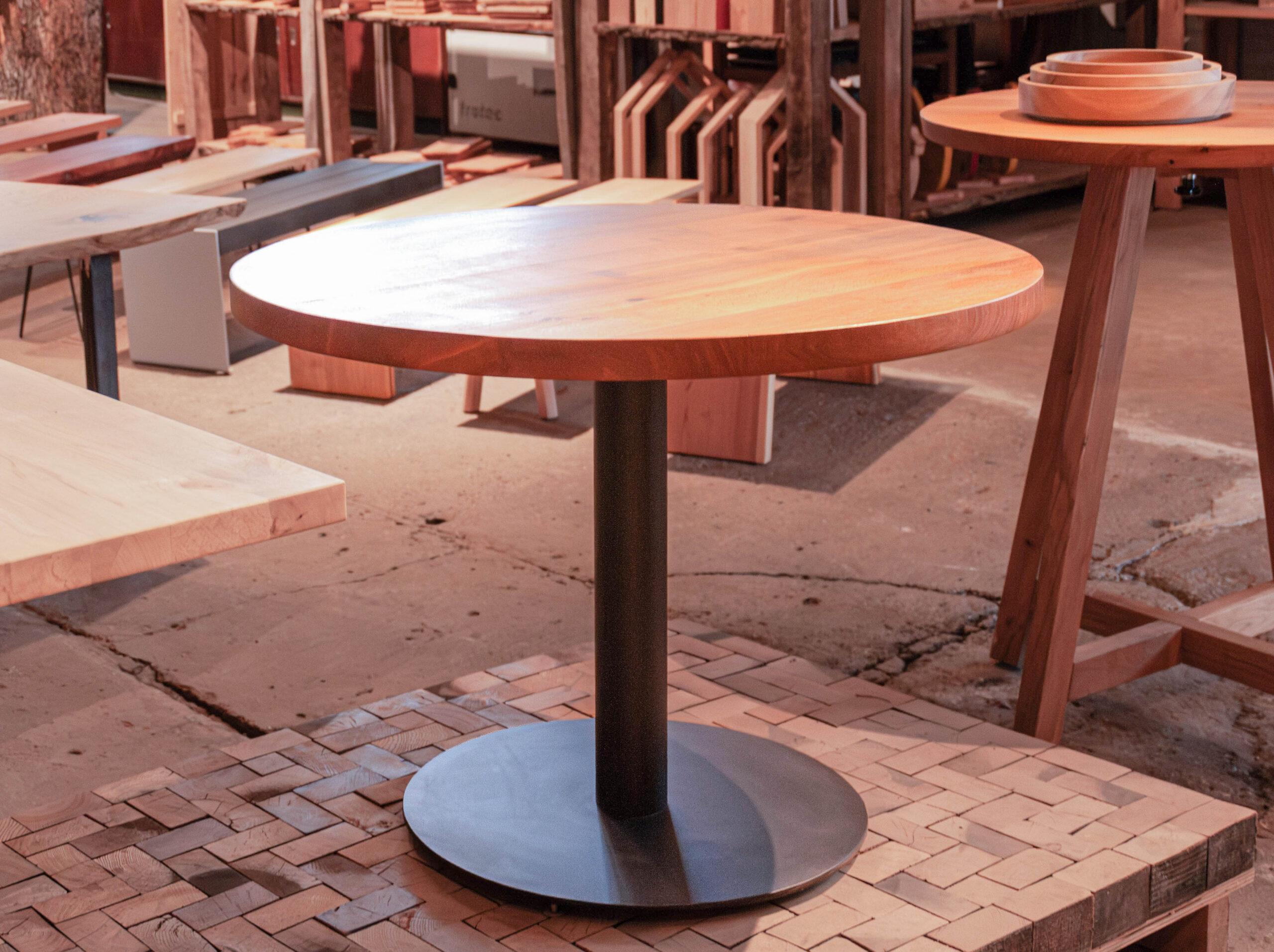 Esstisch LENI geräuchert