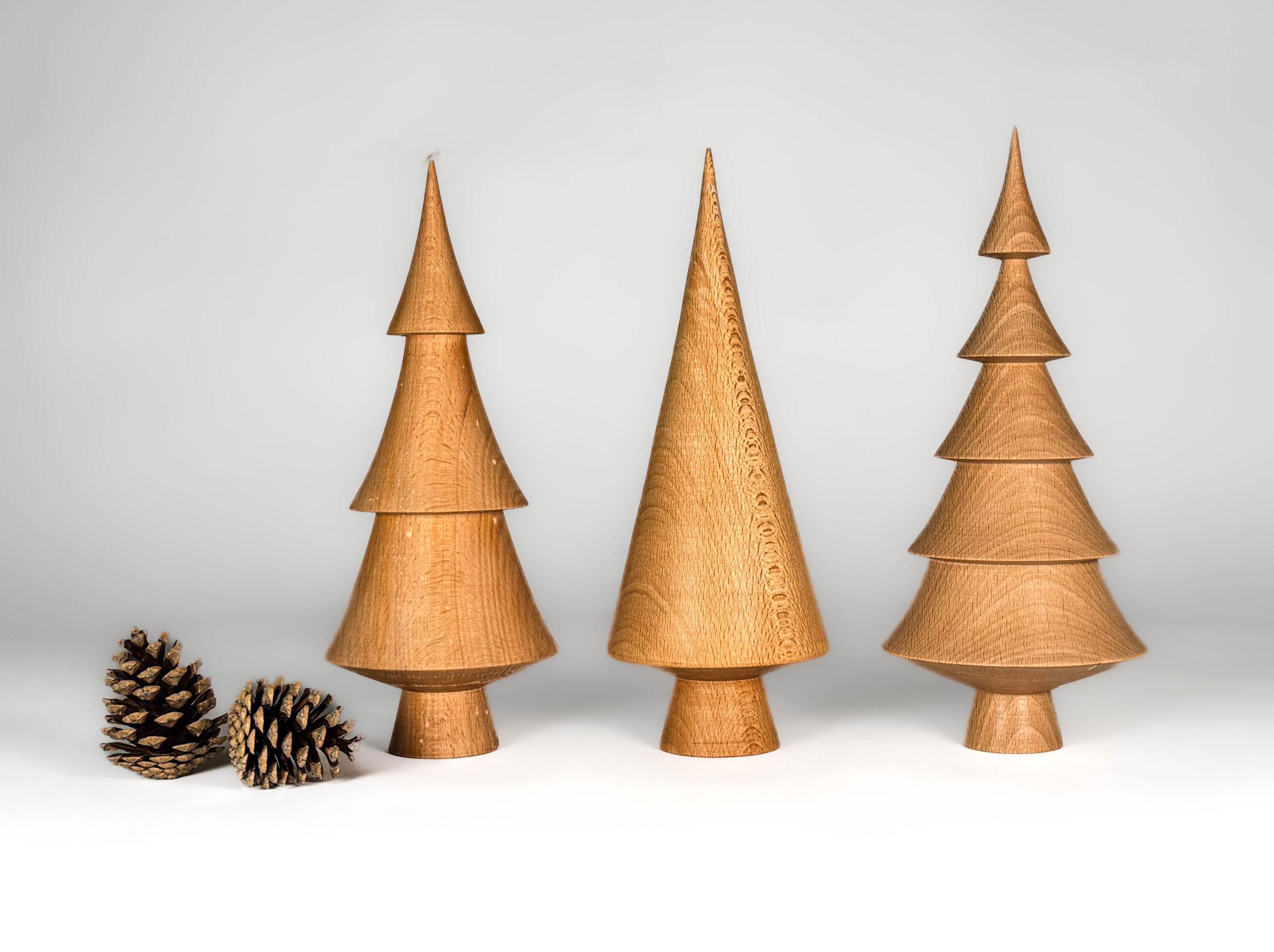 Tanne handgedrechselt aus Buche - 29 cm