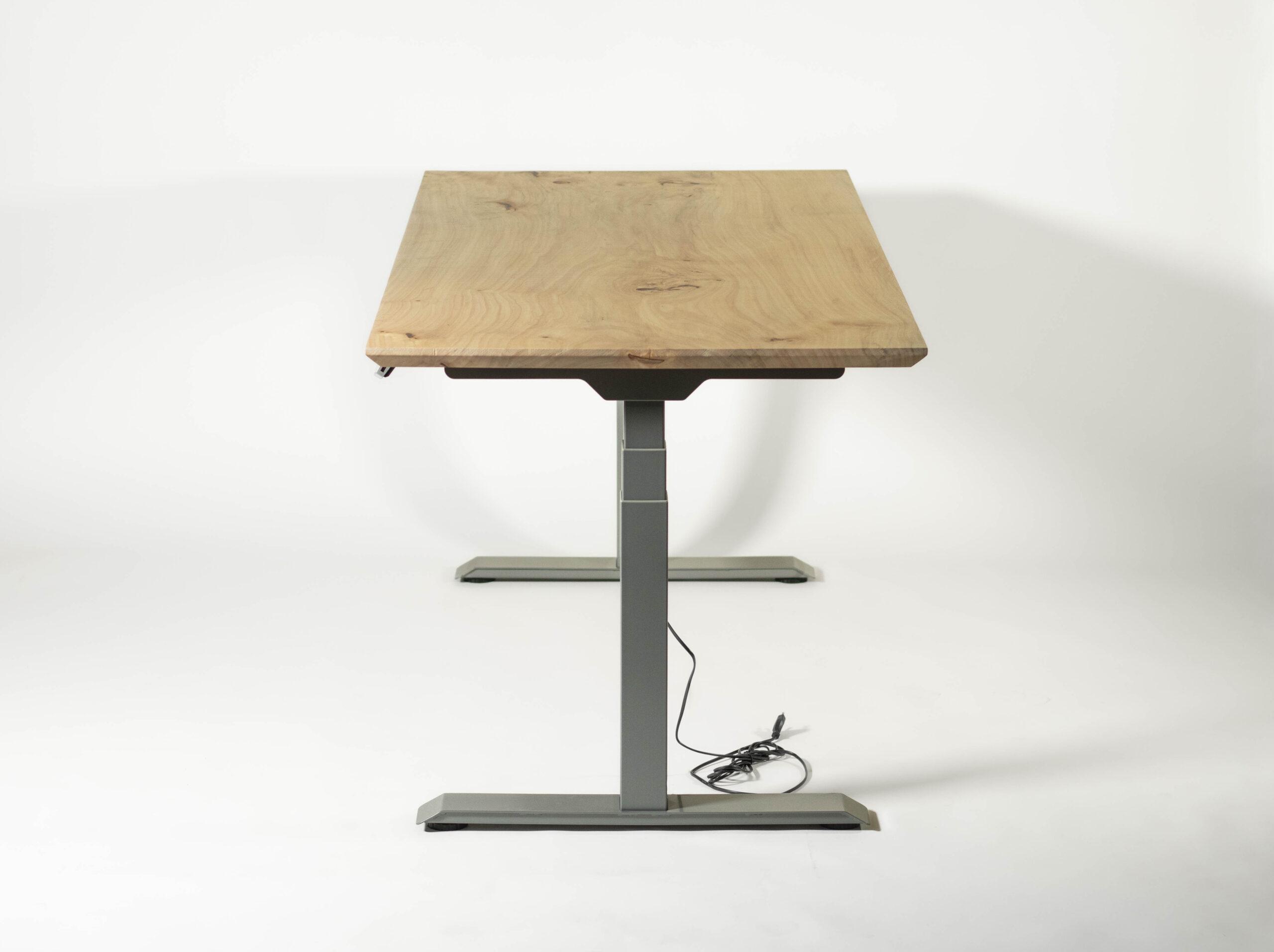 höhenverstellbarer Schreibtisch